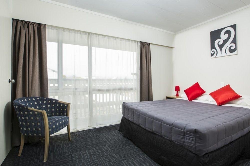 Four Canoes Hotel Rotorua Ngoại thất bức ảnh