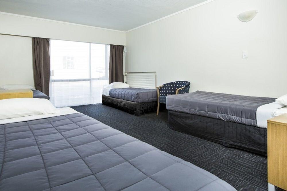 Four Canoes Hotel Rotorua Ngoại thất bức ảnh