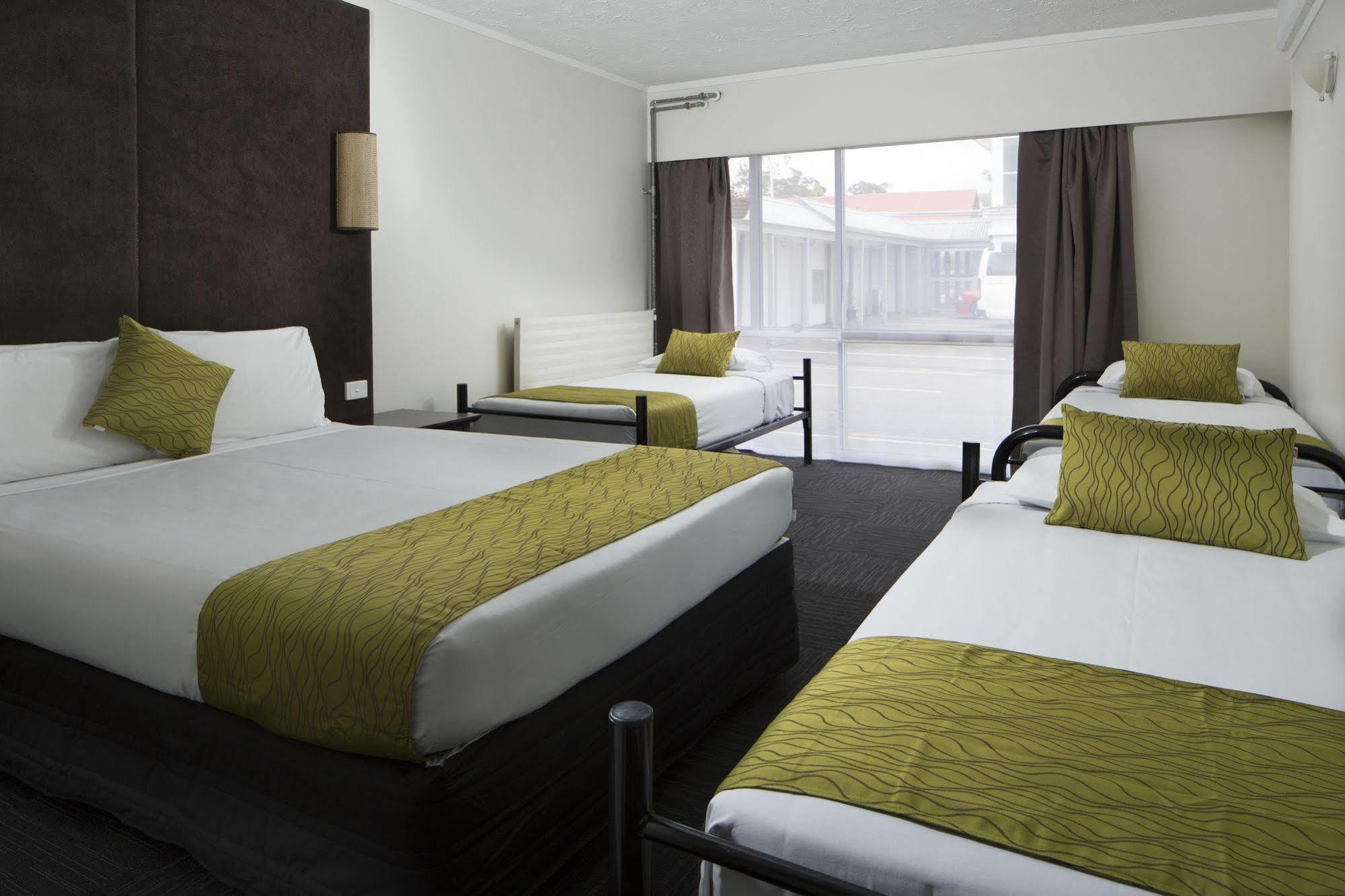 Four Canoes Hotel Rotorua Ngoại thất bức ảnh
